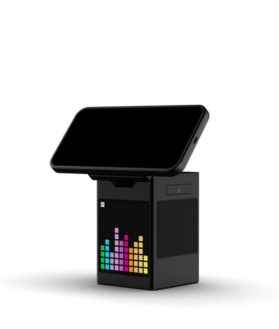 Vinnic Spickard 5 合 1 像素藝術無線充電座，結合無線充電和藍牙揚聲器的創新設計。兼容多種設備，讓您隨時隨地享受充電和音樂的樂趣。立即購買，提升您的科技生活！