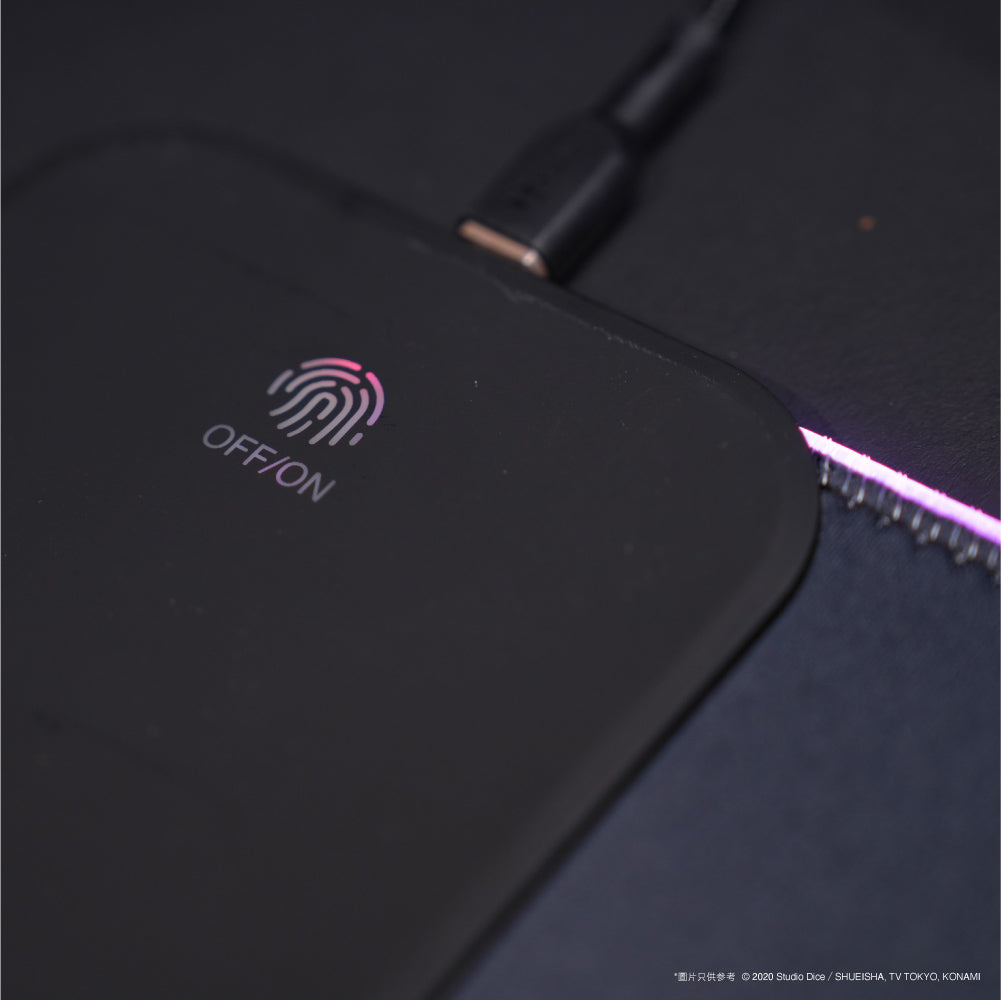 Vinnic 遊戲王 黑魔導女孩 RGB 無線充電滑鼠墊 - 15W快充與特大尺寸